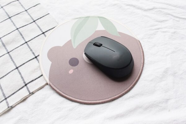 [CLEARANCE] Bear & Leaf Mouse Pad - Image 3